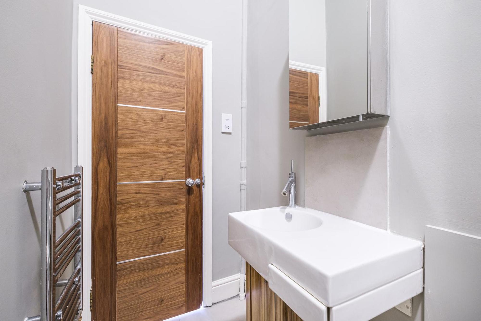 Sunny Corner Apartment In Center Of Лондон Экстерьер фото