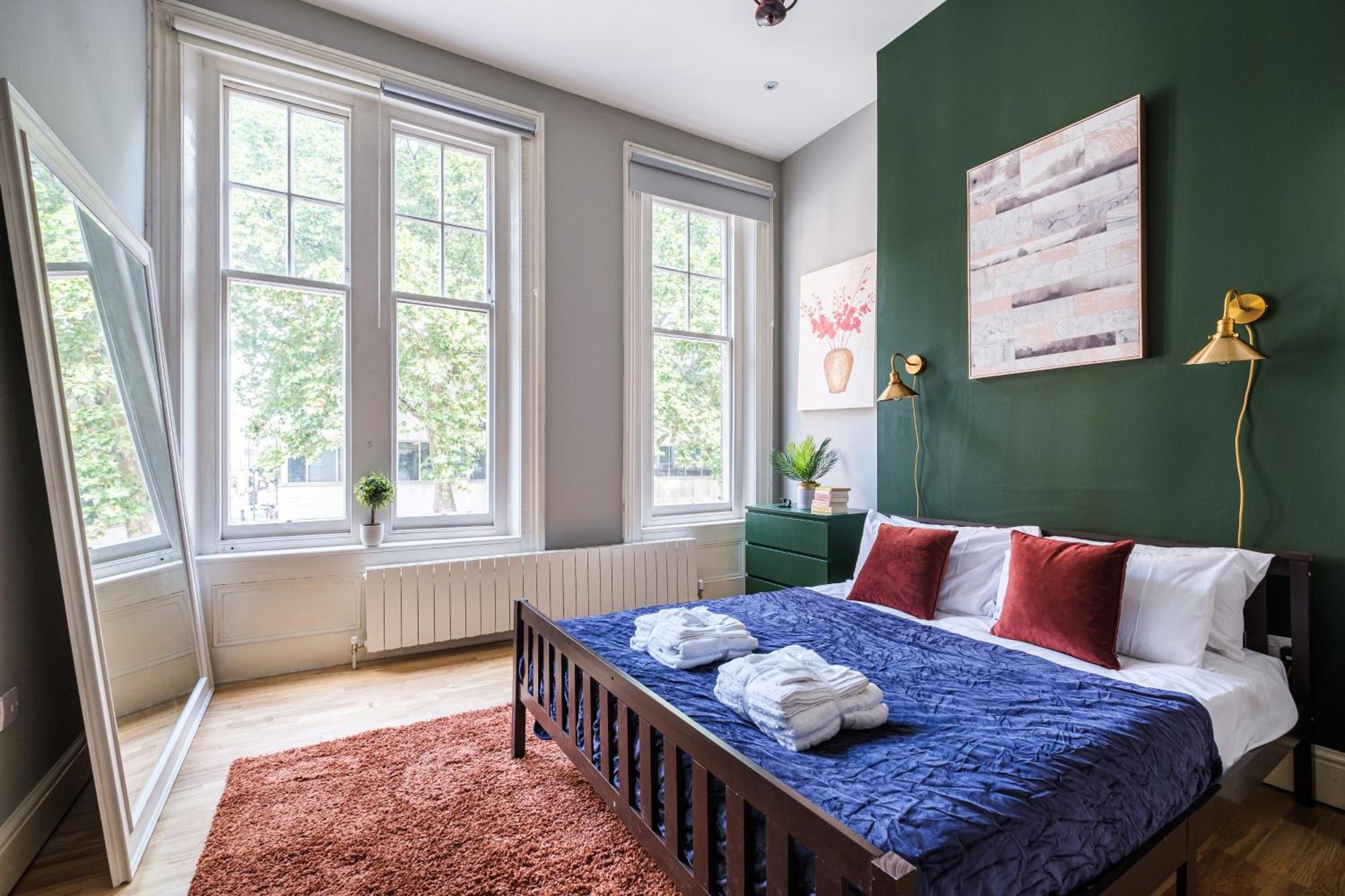 Sunny Corner Apartment In Center Of Лондон Экстерьер фото